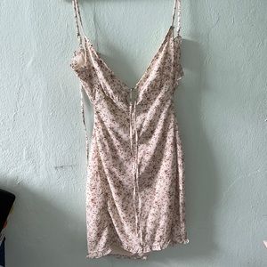 This dress is from Fashion Nova, its vintage and its really cute